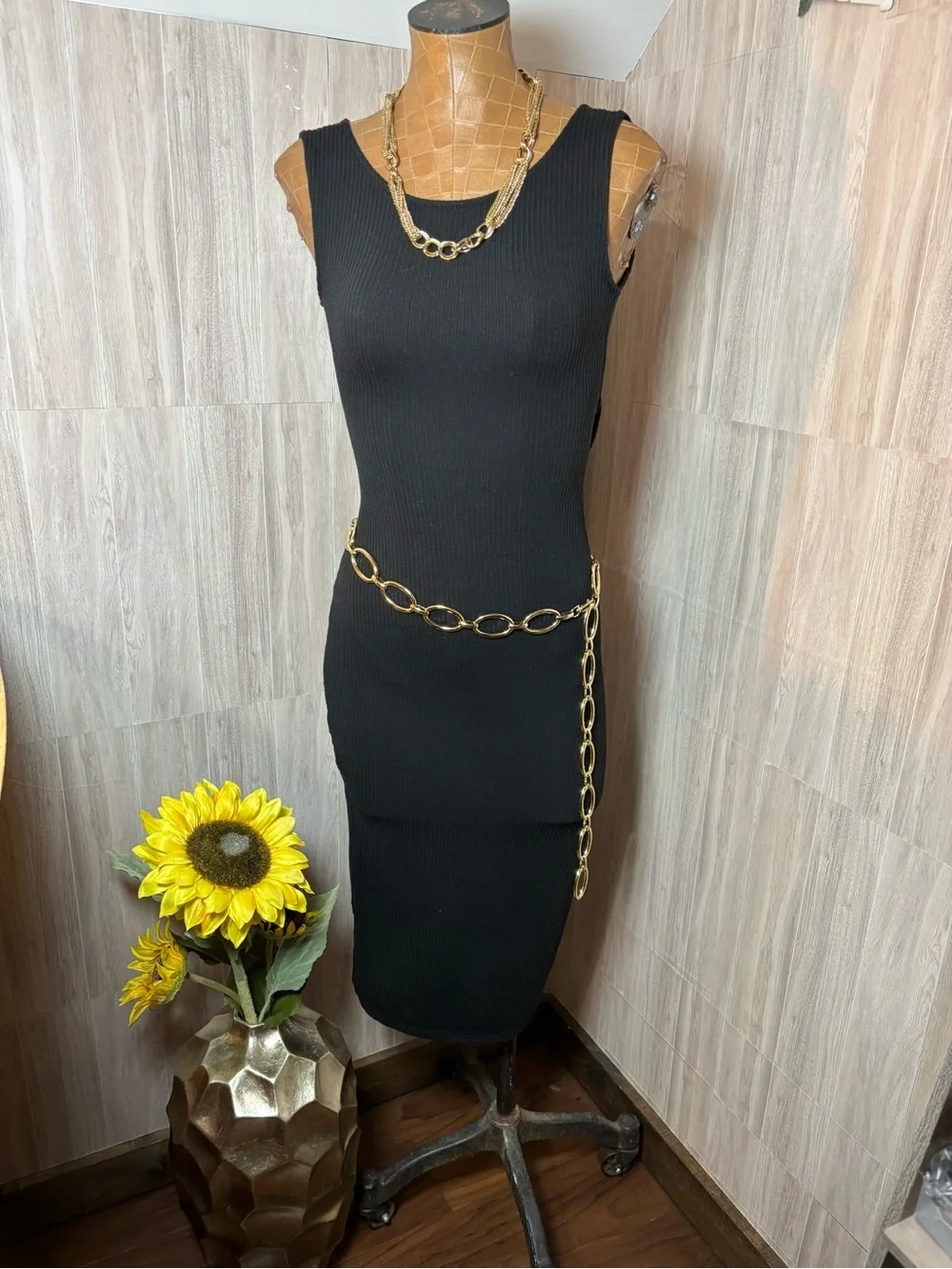 Vintage Style Adjustable Gold Tone Oval Link Chain Belt Statement Accessory